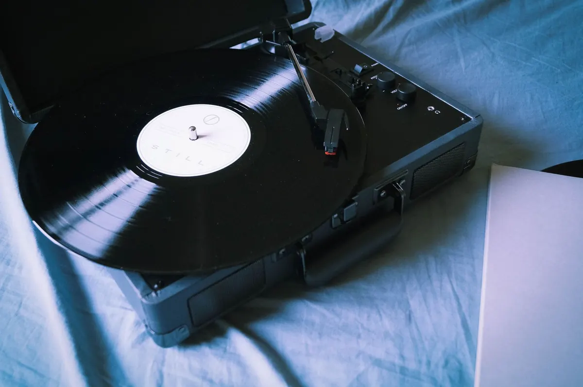 Sampling in Beat Making: A Beginner's Guide to Chopping, Pitching and Clearing Samples